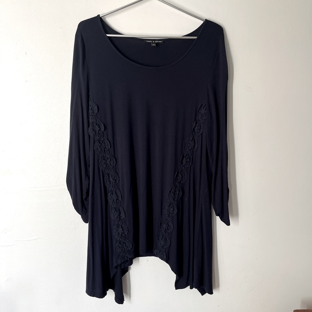 Cable & Gauge Navy Blue Lace Tunic Top